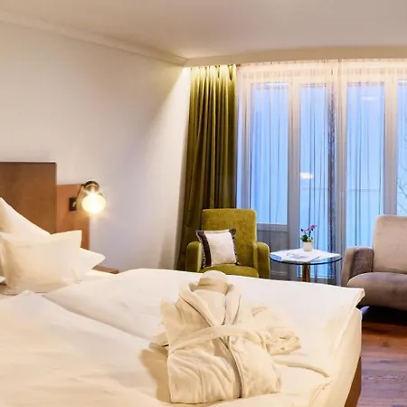 Huegel Hotel 4*