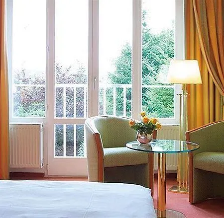 Hotel Huegel Trèves