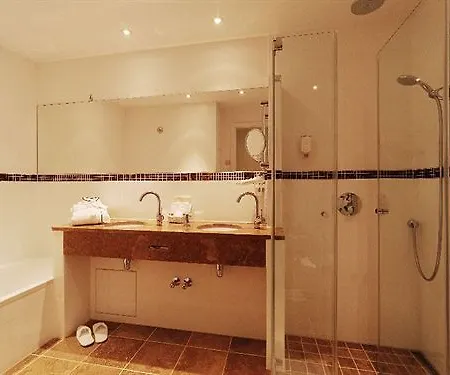 Hotel Huegel 4*